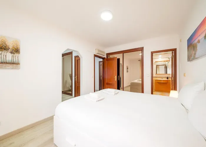 Апартаменты Guestready - Views & Comfort